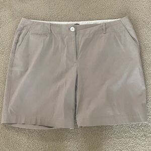 Talbots Women's Classic Tan Bermudas